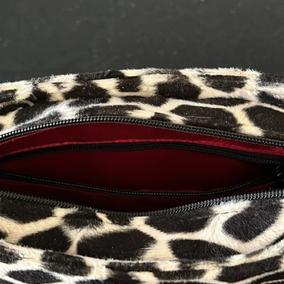 Kate Spade, Giraffe Faux Fur Animal Print Leather Handbag. Stain inside purse. - Picture 4 of 7